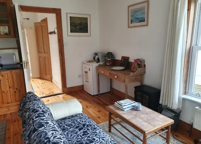 Cosy Self Contained With Stunning Views *