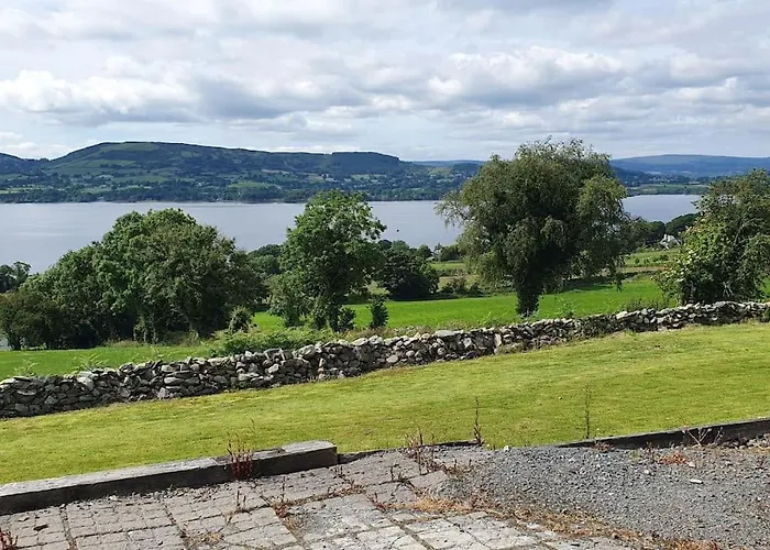 Cosy Self Contained With Stunning Views *